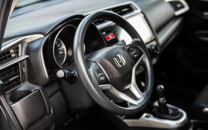 Honda Jazz cena 49900 przebieg: 75000, rok produkcji 2018 z Szczecin małe 781